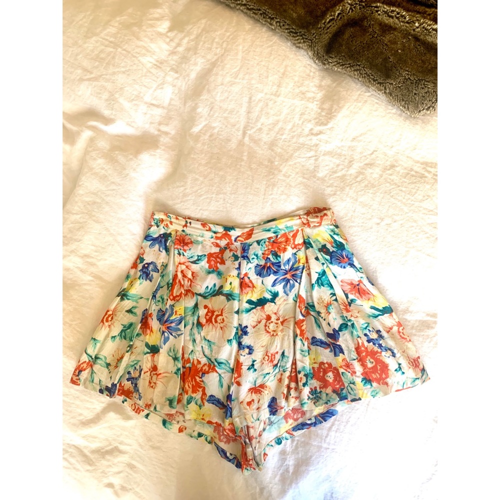 MINKPINK floral flowy shorts